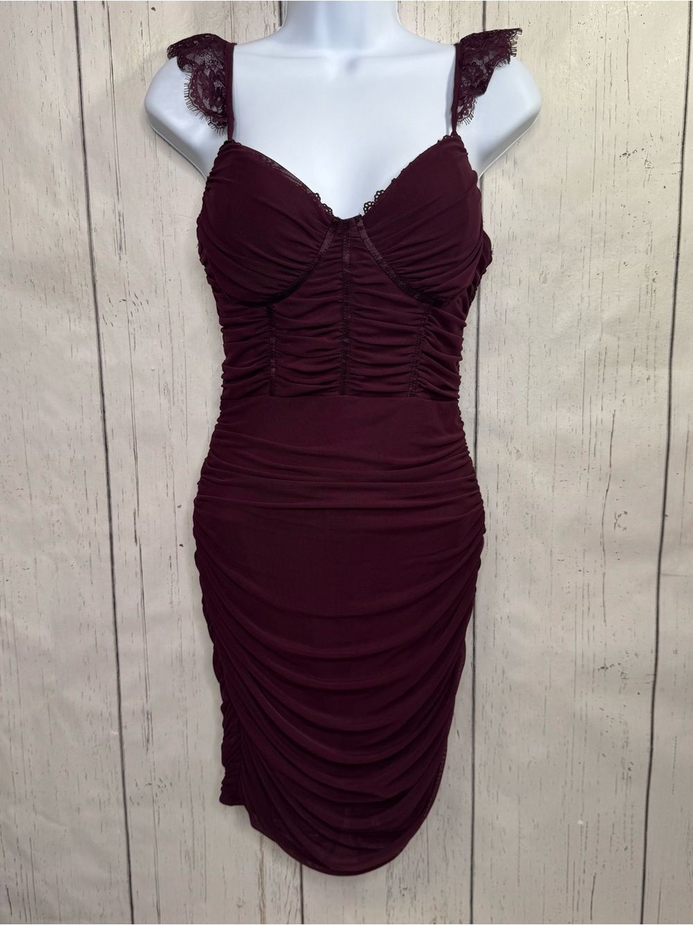 Windsor Burgundy Ruched Lace Strap Bodycon Dress Size M Coquette Party Cocktail